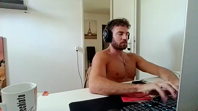 alpha-hunk 网络视讯表演