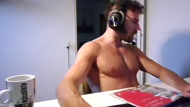 alpha-hunk Webcam-Show