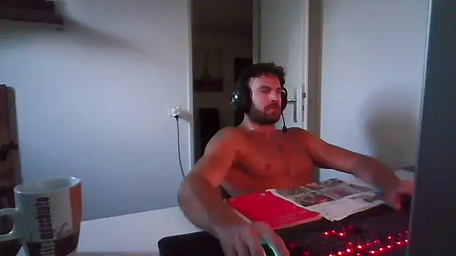 alpha-hunk Adlı Modelin Canlı XXX Sohbeti