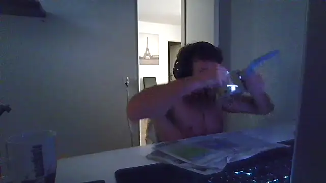 alpha-hunk webcam show