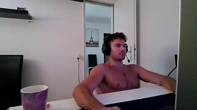 alpha-hunk Webcamshow