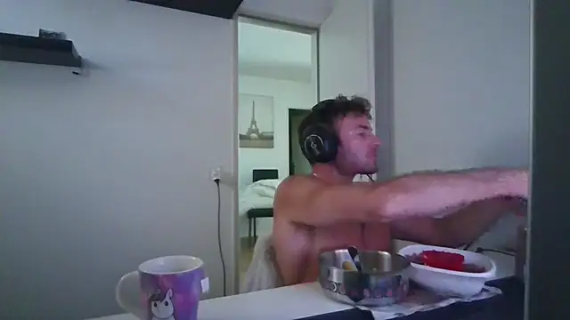 alpha-hunk Adlı Modelin Web Kamerası Şovu