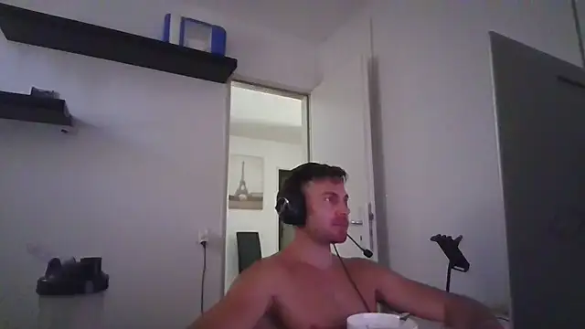 alpha-hunk Show Webcam