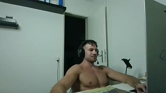 alpha-hunk Webcam-Show