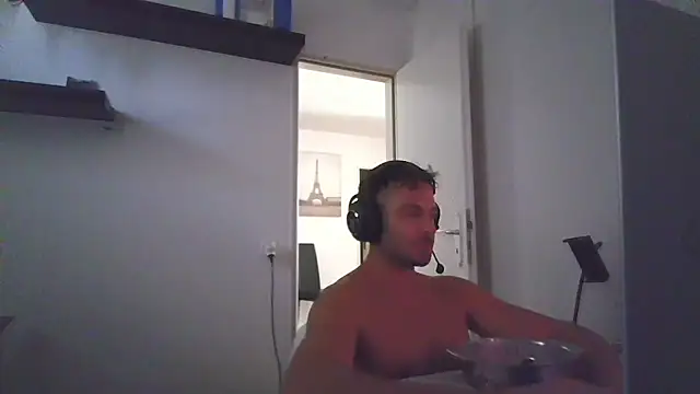alpha-hunk 网络视讯表演