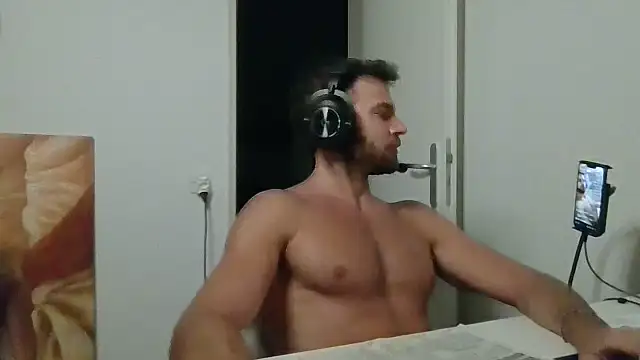 alpha-hunk Webcam-Show