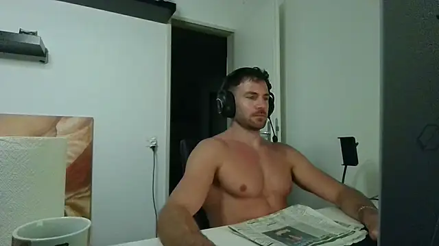 alpha-hunk Webcam-Show