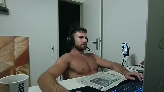 alpha-hunk Webcam-Show