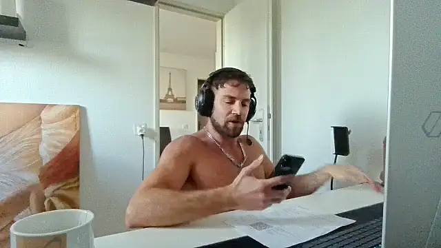 alpha-hunk's Webcam Show