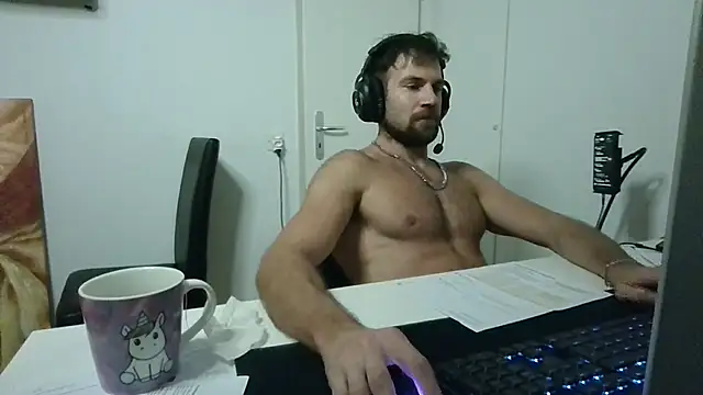 alpha-hunk Webcam-Show