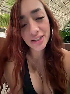 ariiel_ Show in webcam