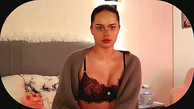 צ'אט XXX בשידור חי של SIlviaBeyt