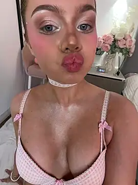 SIlviaBeyt's Live XXX Chat
