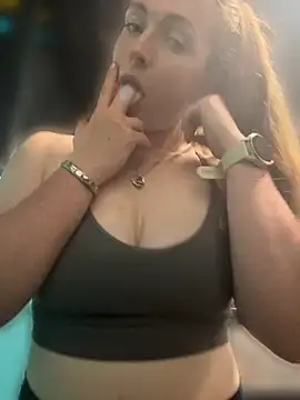 Chat XXX en directo de BonnieUKx