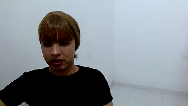 estefania224 – webcam-show