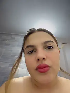 Colibri_xxx Chat XXX in diretta