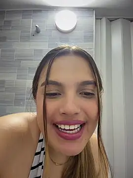 Colibri_xxx's Live Chat Room