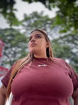 Colibri_xxxn Live XXX chat