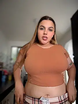 Chat +18 de Colibri_xxx ao vivo