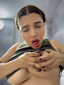 Colibri_xxx XXX чат на живо
