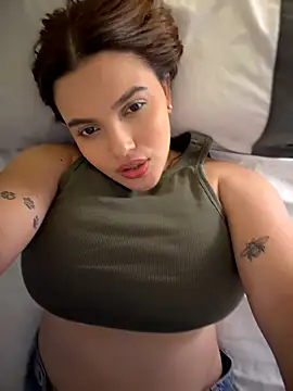Colibri_xxx Chat XXX in diretta