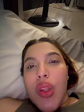 Colibri_xxx Adlı Modelin Canlı XXX Sohbeti
