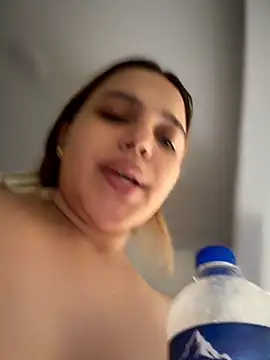 צ'אט XXX בשידור חי של Colibri_xxx