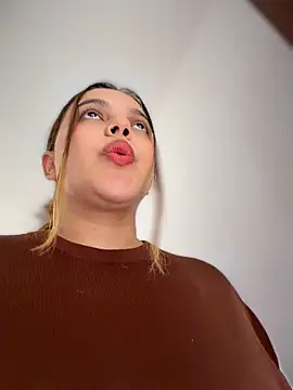 Chat XXX en directo de Colibri_xxx