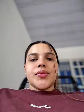 Colibri_xxx – Naživo XXX chat