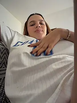 Colibri_xxx Chat XXX in diretta