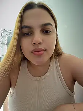 Chat XXX en directo de Colibri_xxx