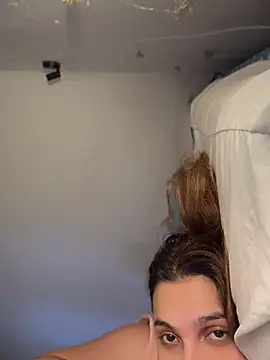 Chat XXX en directo de Colibri_xxx
