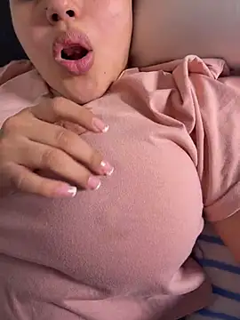 Colibri_xxx Chat XXX in diretta
