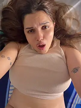 Chat XXX en directo de Colibri_xxx
