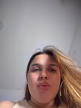 Colibri_xxx Chat XXX in diretta