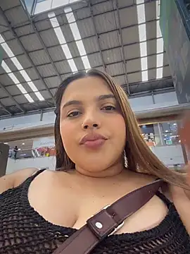 Chat XXX en directo de Colibri_xxx
