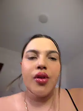 XXX chat uživo modela Colibri_xxx