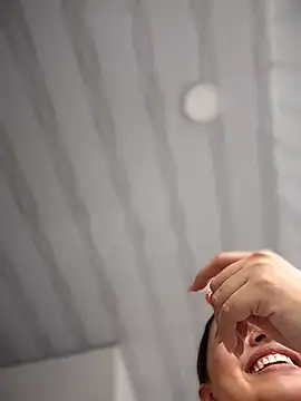 Colibri_xxx 现场XXX聊天