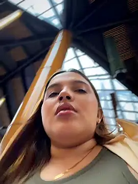 Colibri_xxx Adlı Modelin Canlı XXX Sohbeti