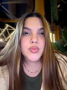 XXX chat uživo modela Colibri_xxx