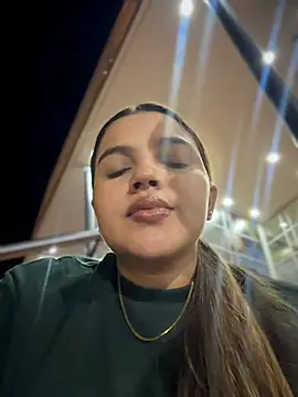 Colibri_xxx Adlı Modelin Canlı XXX Sohbeti