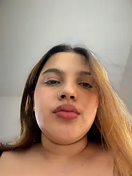 Colibri_xxx লাইভ XXX চ্যাট