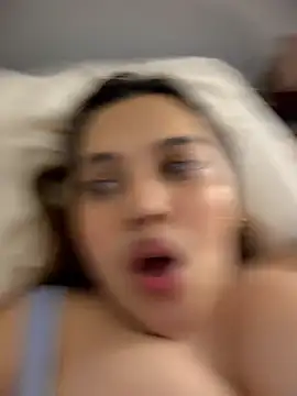 Colibri_xxx Adlı Modelin Canlı XXX Sohbeti