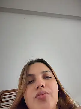 Colibri_xxx Adlı Modelin Canlı XXX Sohbeti