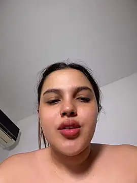 Colibri_xxx লাইভ XXX চ্যাট