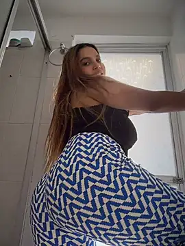 XXX chat uživo modela Colibri_xxx
