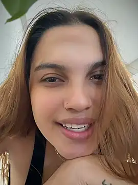Colibri_xxx Adlı Modelin Canlı XXX Sohbeti