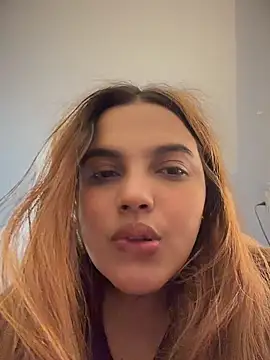 XXX chat uživo modela Colibri_xxx