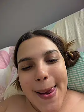 Chat +18 de Colibri_xxx ao vivo
