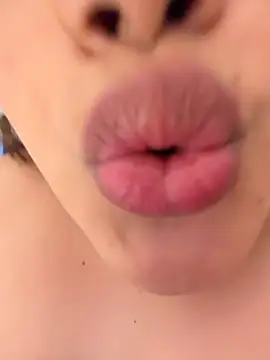 XXX chat uživo modela Colibri_xxx